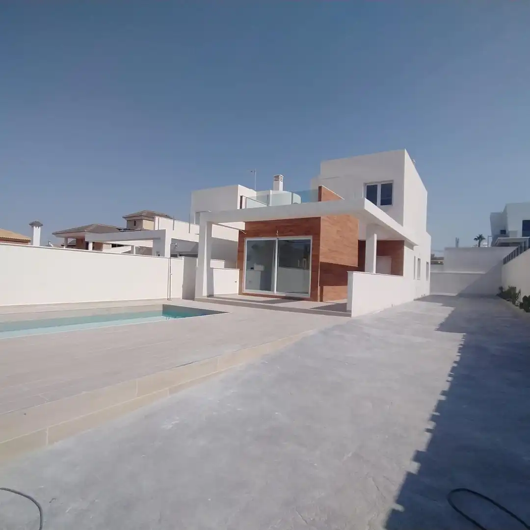 Chalet con piscina en venta en Nueva Torrevieja - Aguas Nuevas, imagen 5