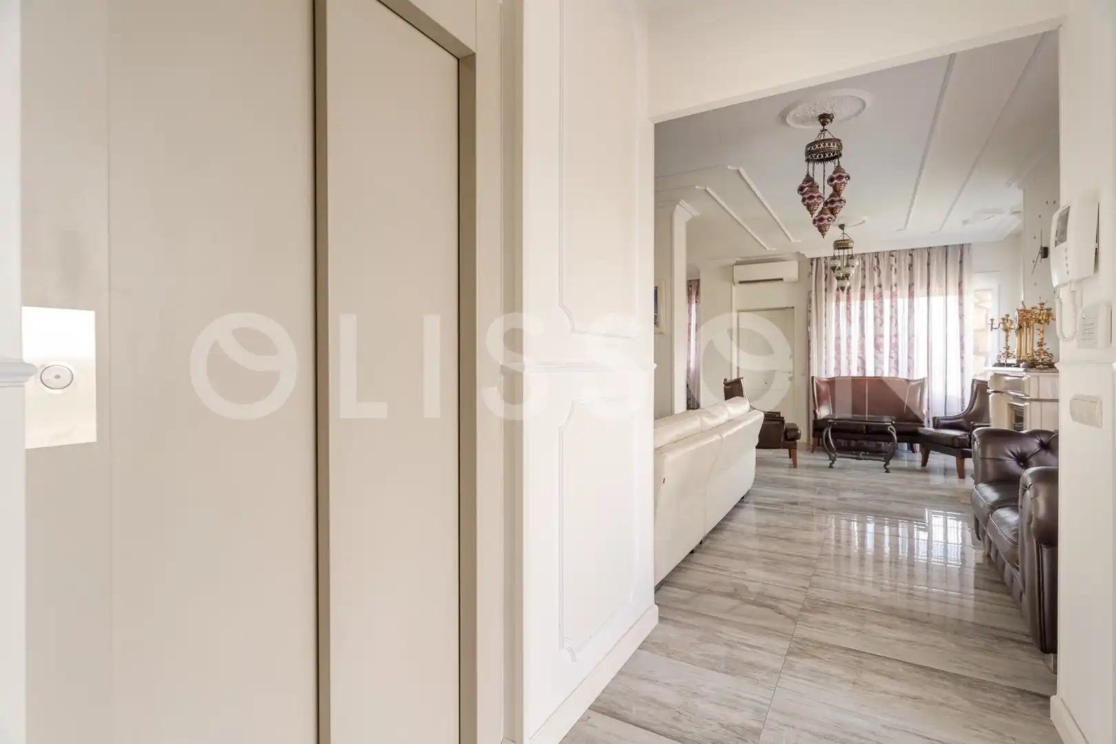 Haus oder Chalet zum Verkauf in Algete mit Klimaanlage, Privatgarten und Terrasse