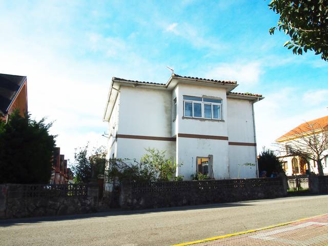 Casa-chalet en Venta en Calle Marqués de Villapuente, 10 en Muriedas