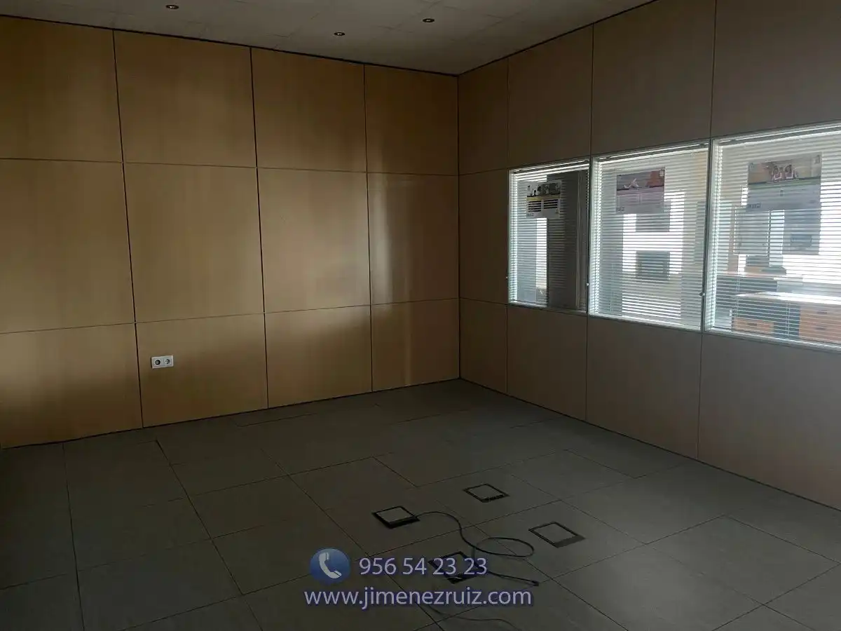 Büro zur Miete in El Juncal - Vallealto, imagen 26