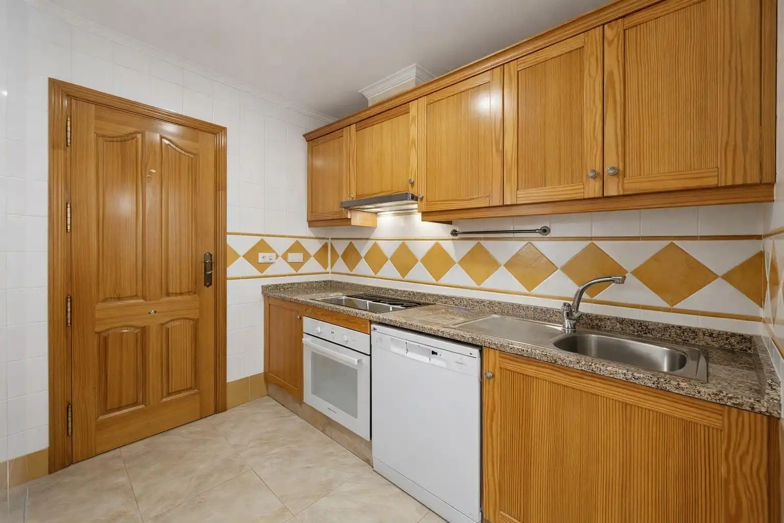 Kitchen of Houses for sale in Santa Pola  with Heating, Private garden and Furnished