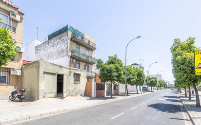 Exterior view of Premises for sale in  Sevilla Capital