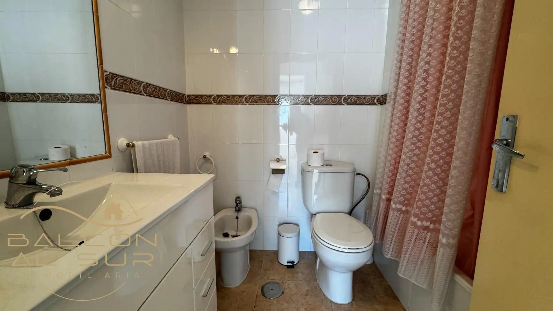 Baño de Piso en venta en Rota con Terraza