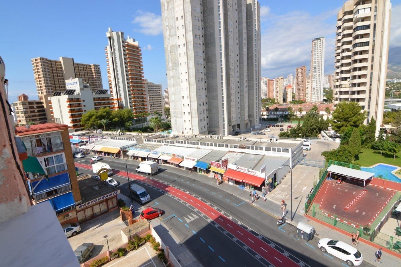 Vista exterior de Dúplex en venta en Benidorm con Aire acondicionado, Calefacción y Jardín privado