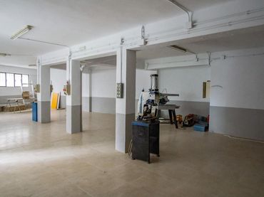 Local comercial en venta en Plaza de Toros - Avenida Chapí - Trinquete