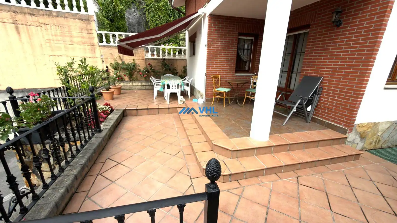 Terrace of Houses for sale in Castro-Urdiales  with Heating, Private garden and Balcony