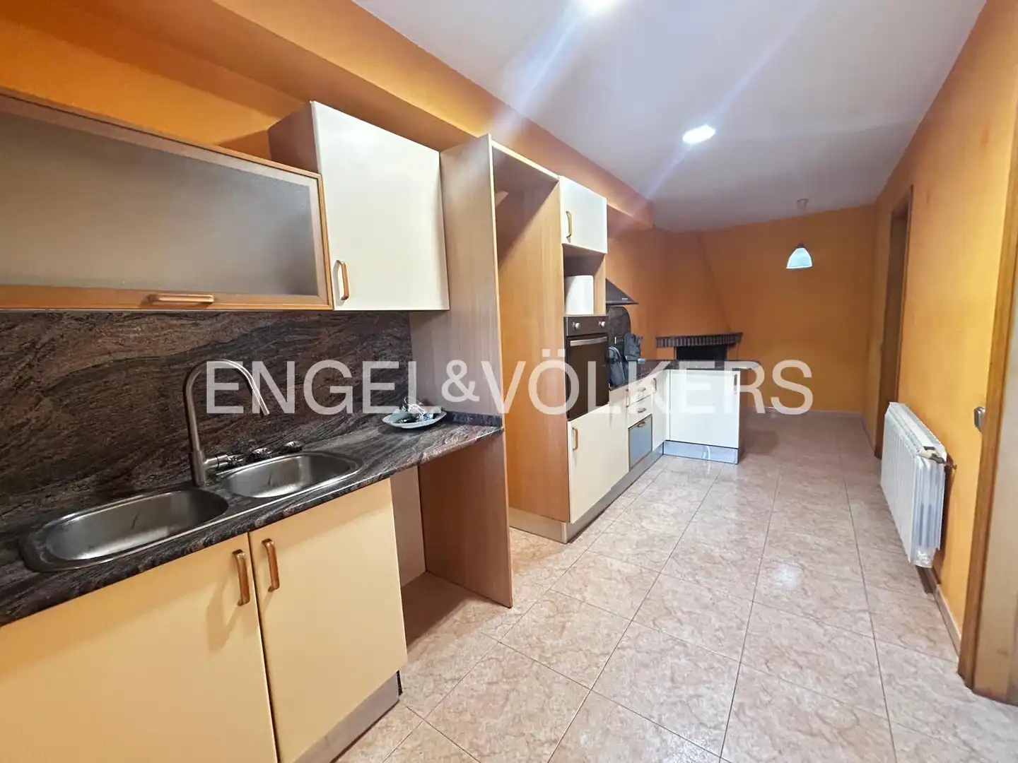 Küche von Country house zur Miete in Vilalba Sasserra mit Heizung, Privatgarten und Terrasse