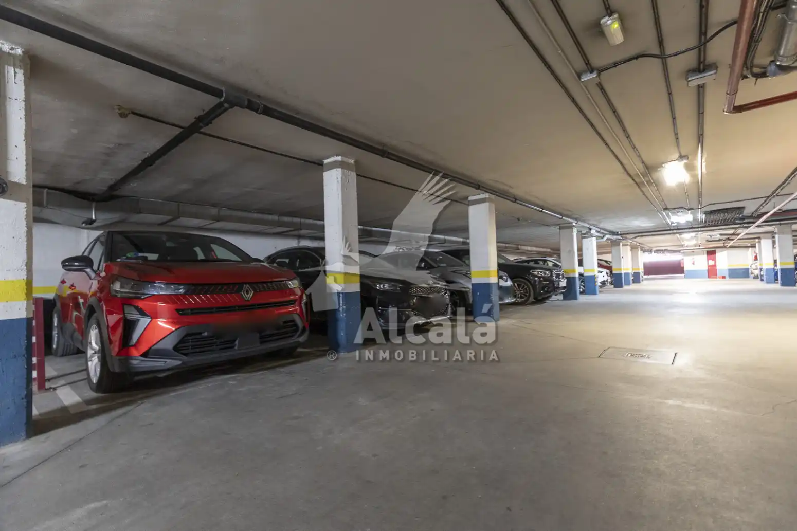 Parking de Piso en venta en Alcalá de Henares con Aire acondicionado, Calefacción y Trastero
