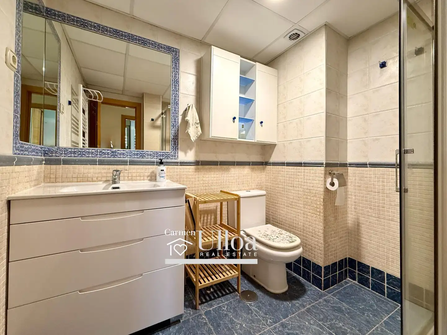 Baño de Piso en venta en Alicante / Alacant con Aire acondicionado, Terraza y Trastero