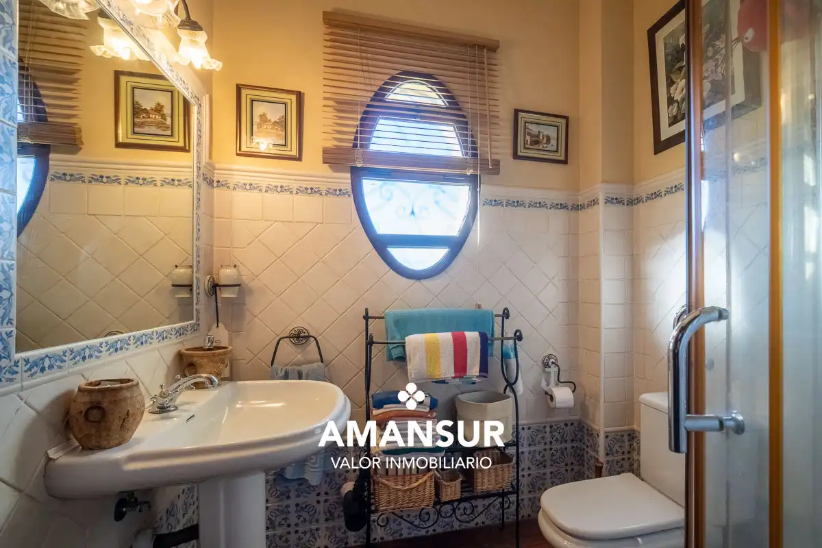 Chalet con piscina en venta en Avenida del Almendro, imagen 51