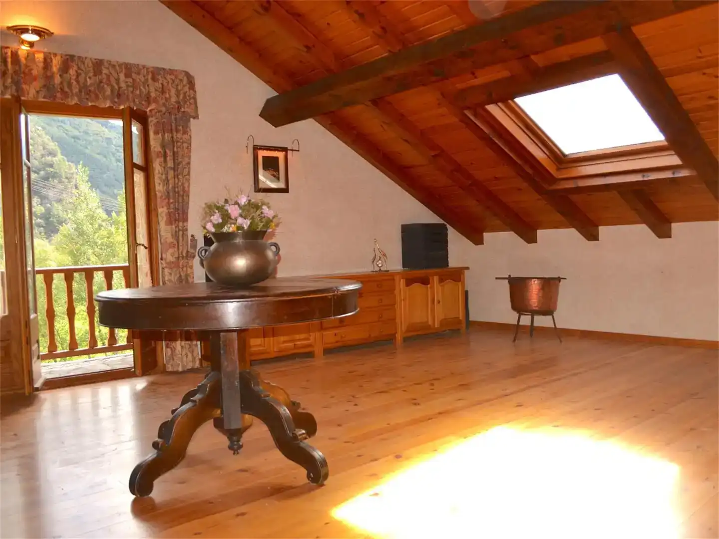 Sala d'estar de Pis en venda en Llavorsí amb Parquet, Moblat i Balcó