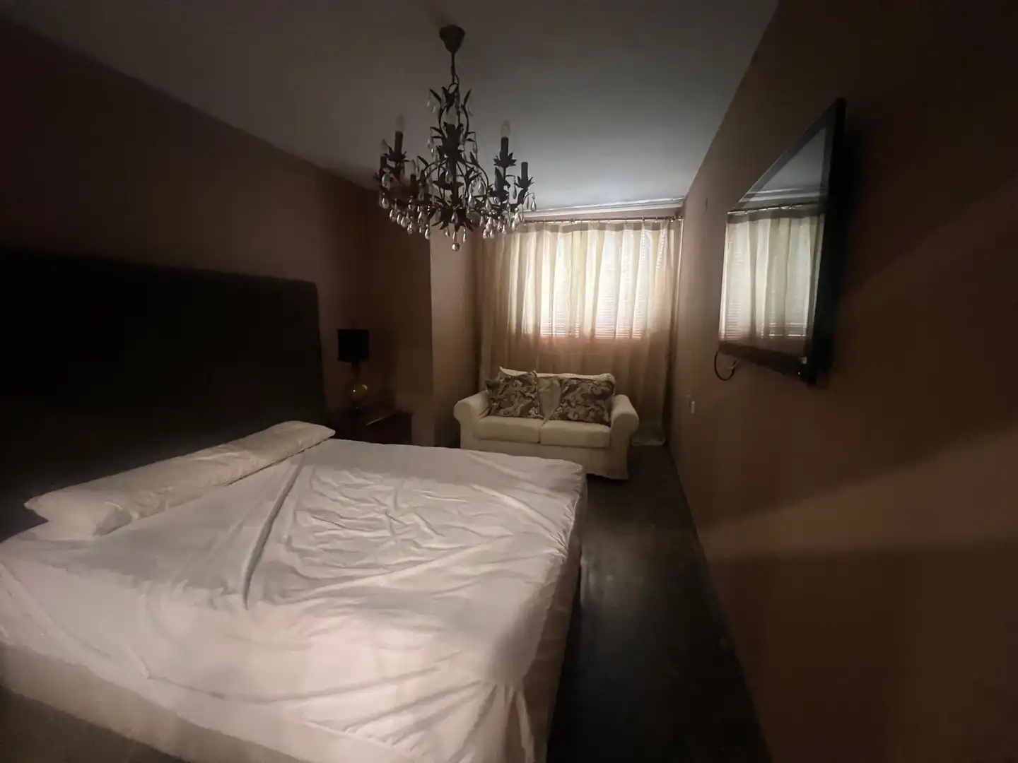 Habitación de Piso de alquiler en Tavernes de la Valldigna con Aire acondicionado y Amueblado