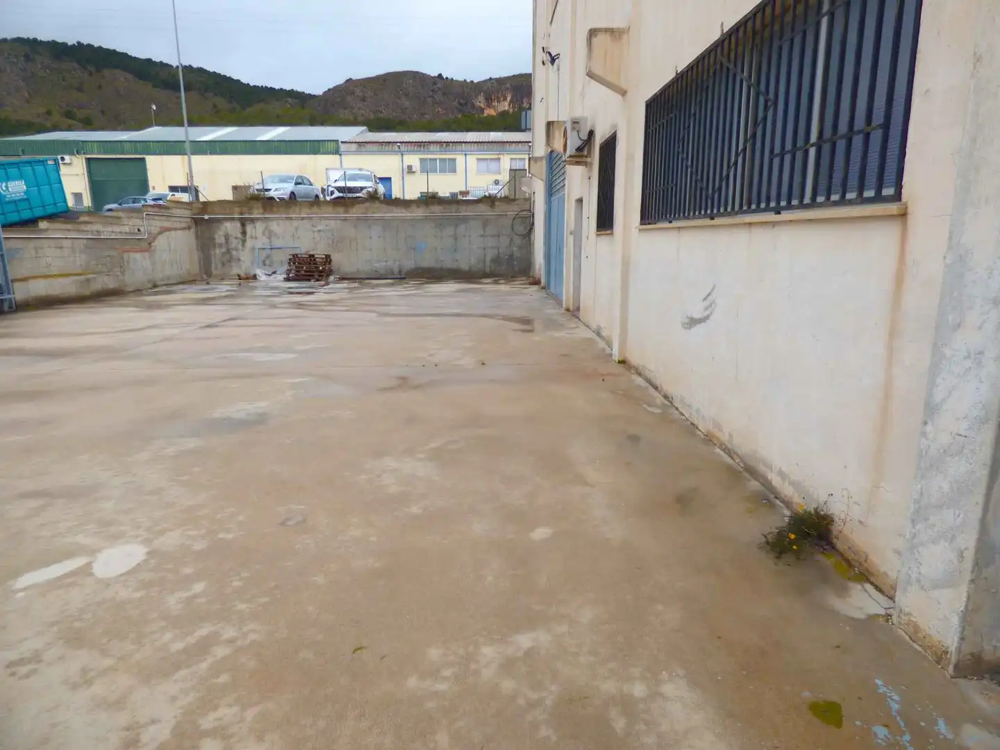 Parking de Nave industrial de alquiler en Onil
