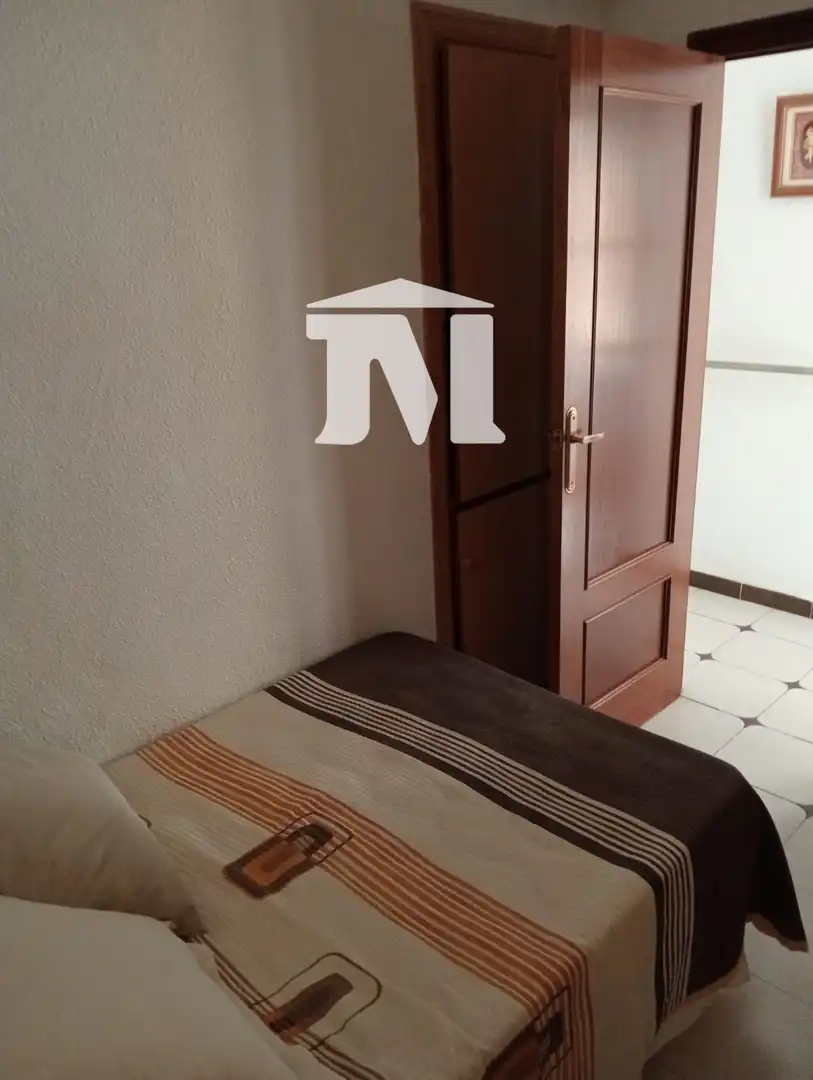 Habitación de Casa adosada en venta en Murcia con Aire acondicionado, Trastero y Amueblado