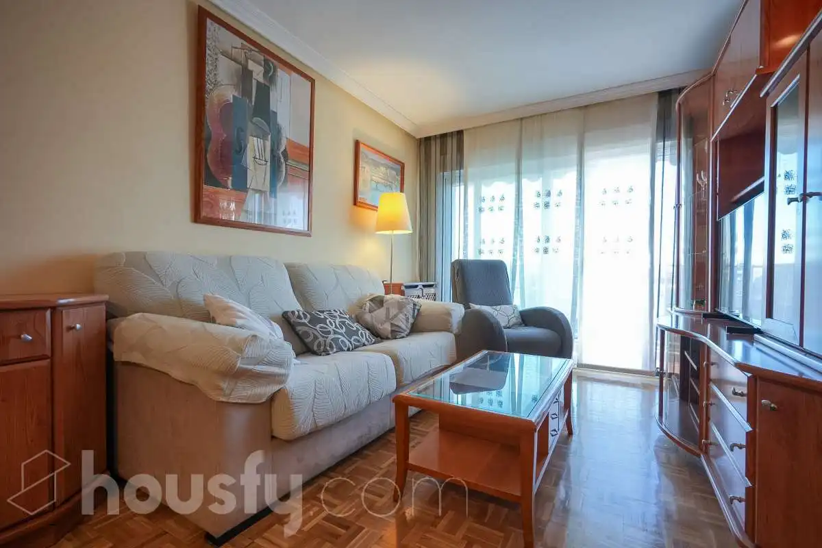Living room of Flat for sale in Móstoles  with Air Conditioner, Heating and Terrace