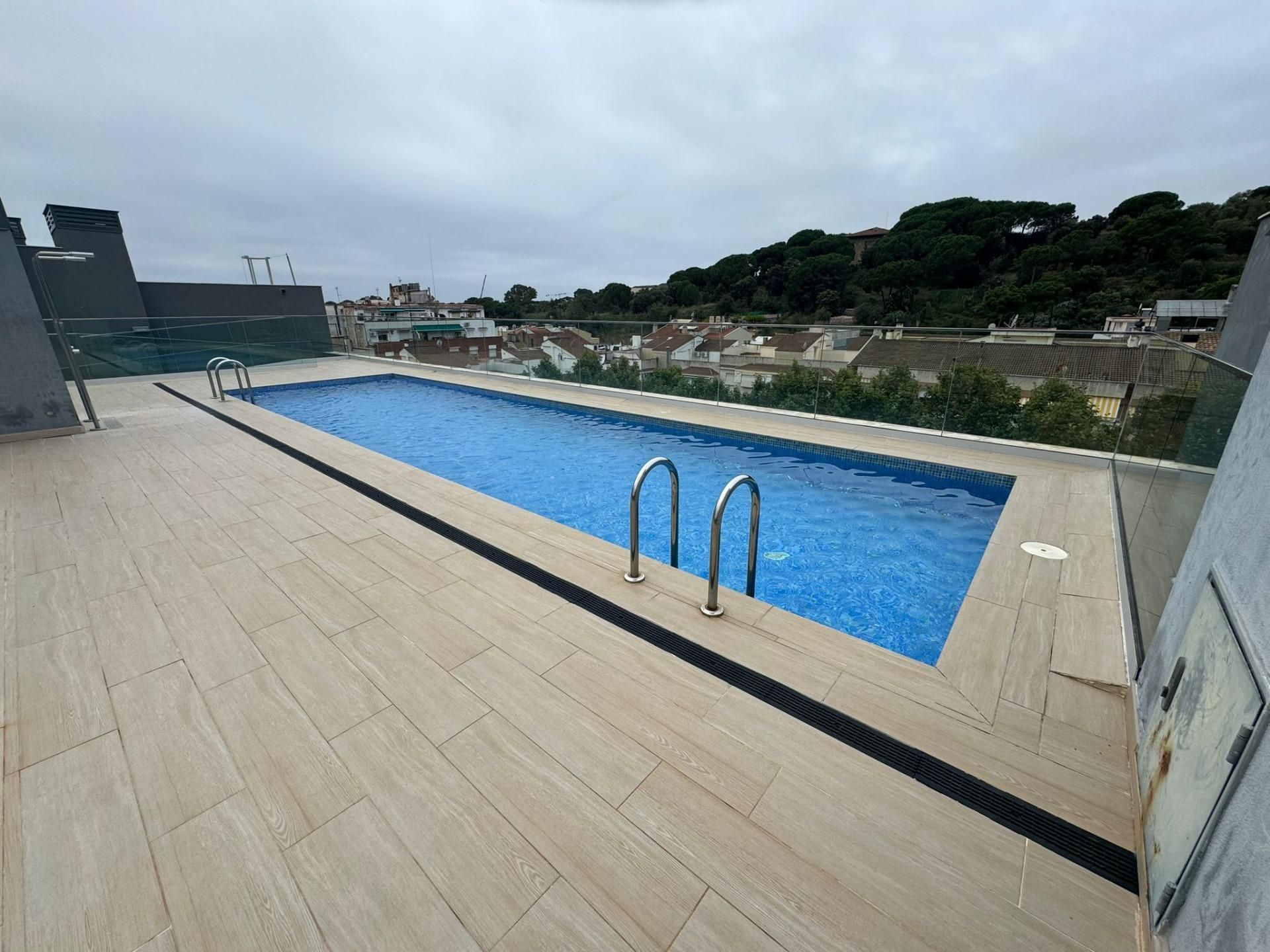 Swimming pool of Flat for sale in Arenys de Mar  with Air Conditioner, Heating and Terrace