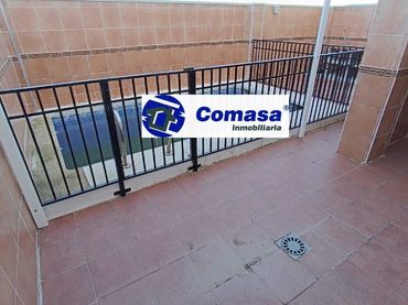 Casa con piscina in vendita a Martos