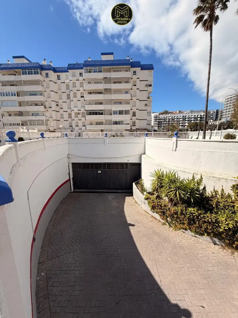 Flat with terrace for sale in Torrequebrada, imagen 13