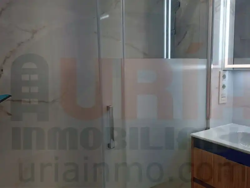 Baño de Piso de alquiler en Oviedo  con Calefacción, Amueblado y Lavadora