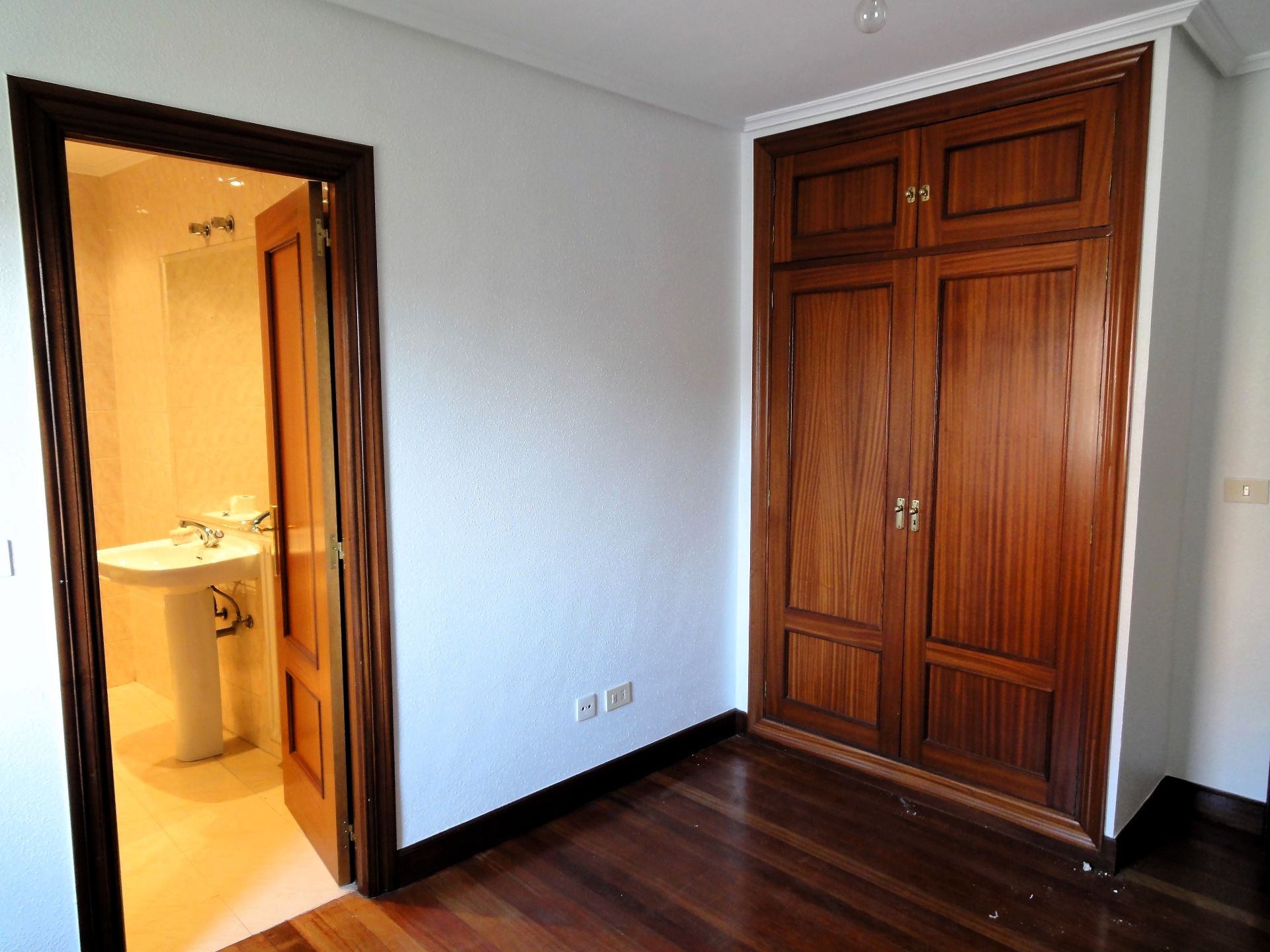 Duplex for sale in Bilbao   with Heating, Storage room and Balcony