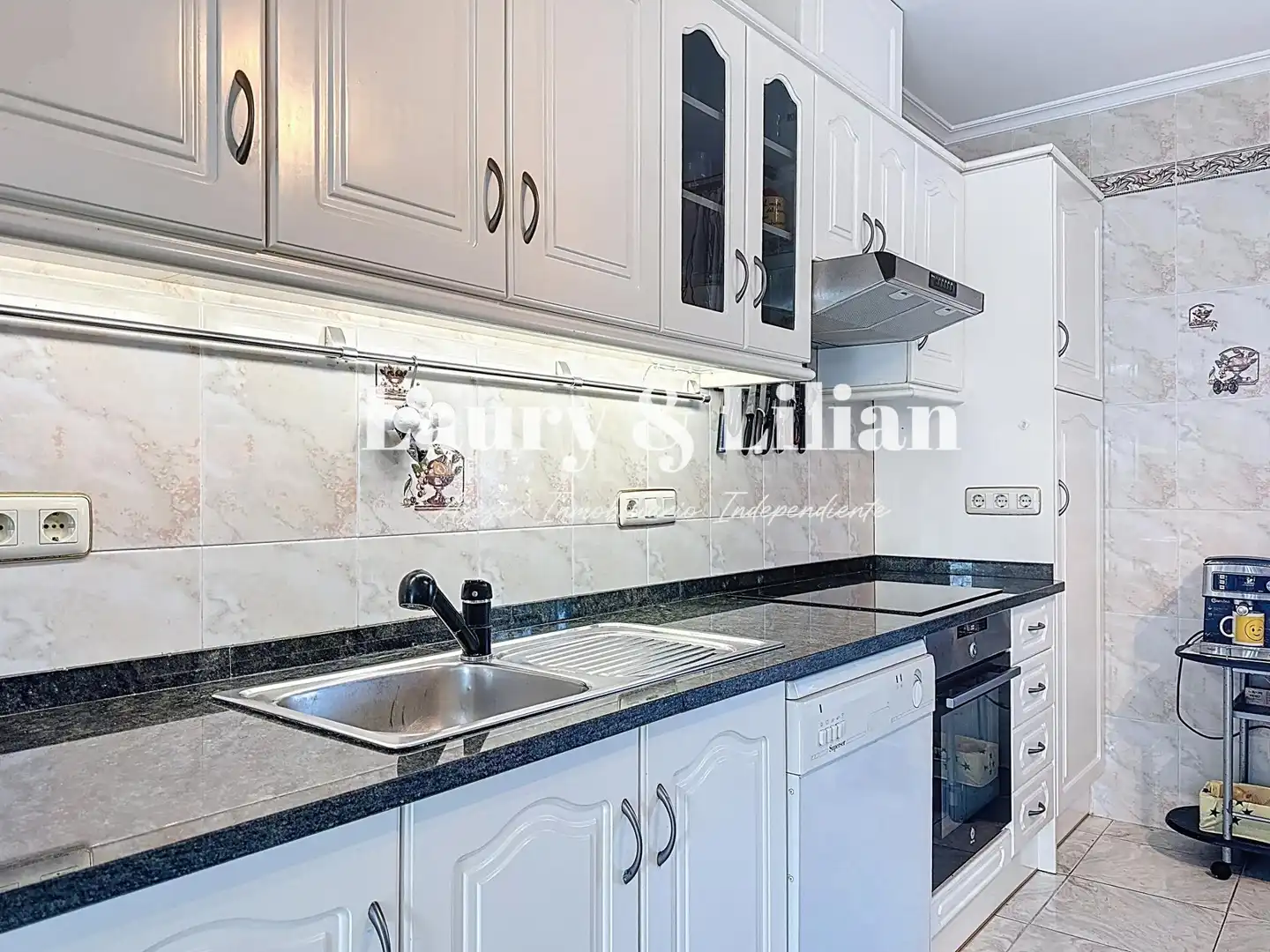 Cocina de Casa o chalet en venta en Empuriabrava con Aire acondicionado, Calefacción y Terraza