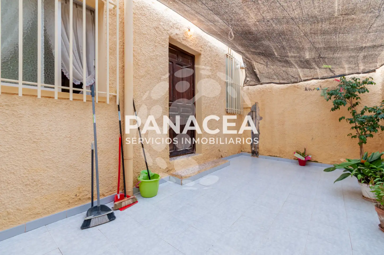 Casa o xalet en venda en Roquetas de Mar amb Aire condicionat, Jardí privat i Moblat