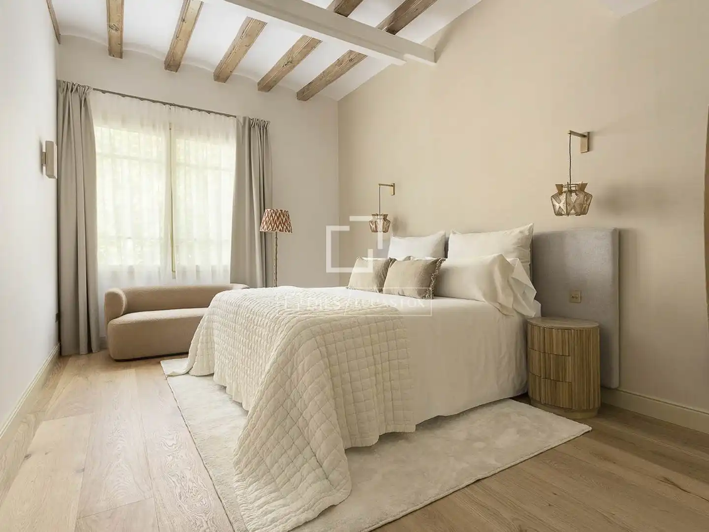 Bedroom of Flat for sale in Barcelona  with Air Conditioner, Heating and Parquet flooring