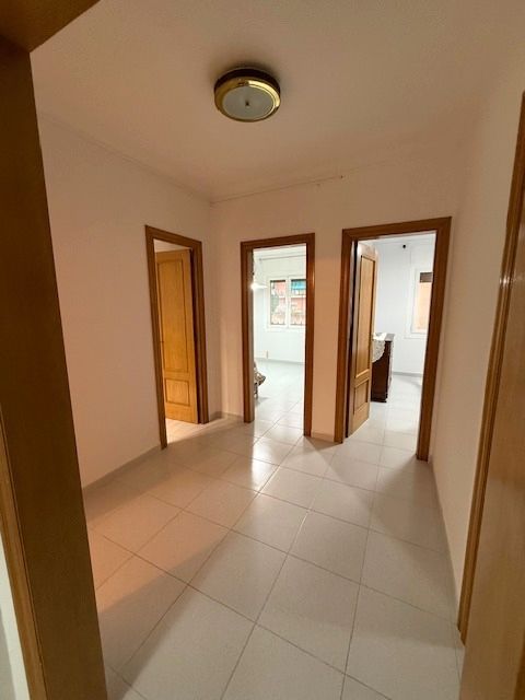 Flat for rent in Carrer de Roca i Batlle, El Putget i el Farró