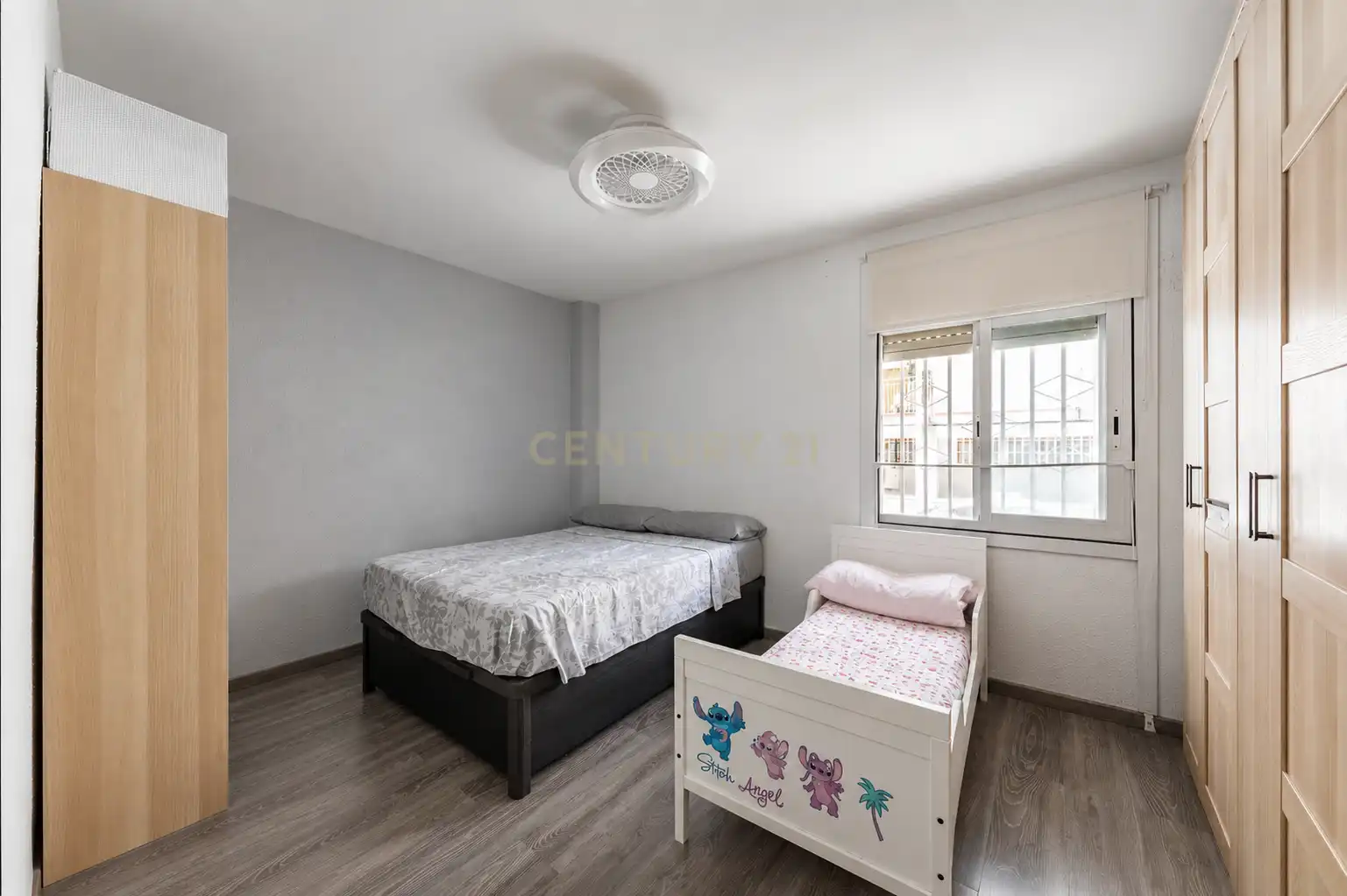 Dormitori de Apartament en venda en Castelldefels amb Aire condicionat, Forn i Rentadora