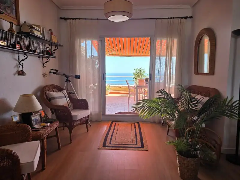 Wohnzimmer von Wohnungen zum Verkauf in Cullera mit Klimaanlage, Heizung und Parkett