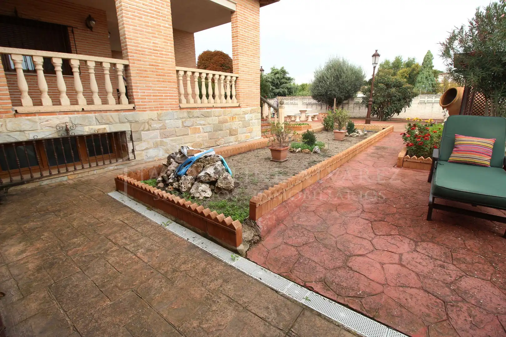 Jardí de Casa o xalet en venda en Yeles amb Calefacció, Jardí privat i Piscina