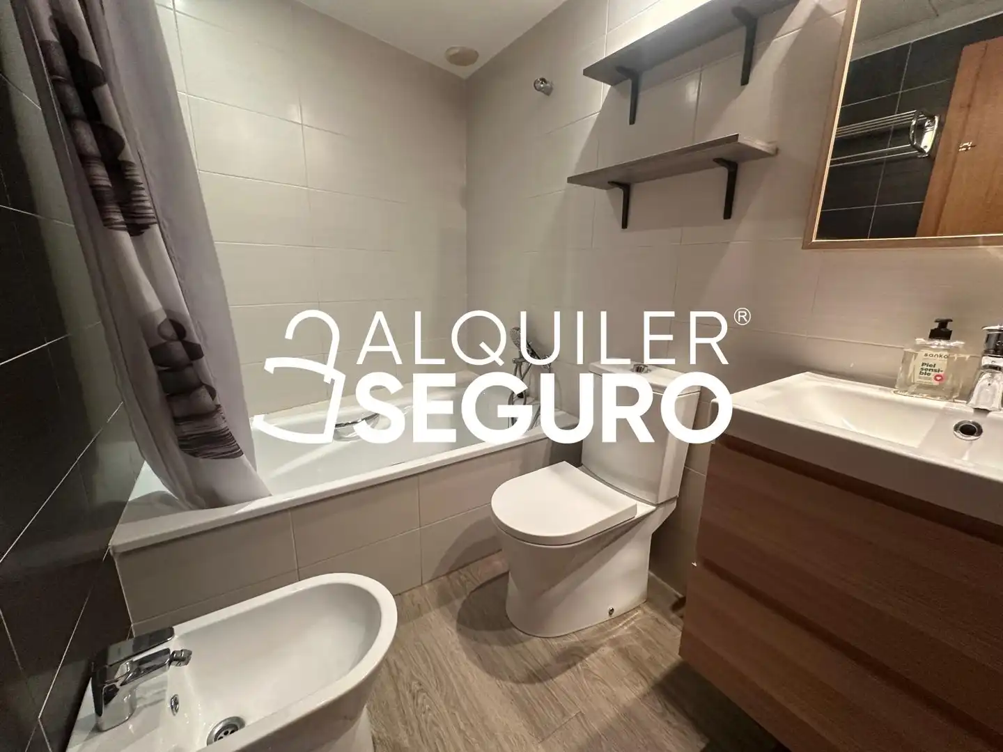 Baño de Ático de alquiler en Paiporta con Aire acondicionado, Calefacción y Terraza