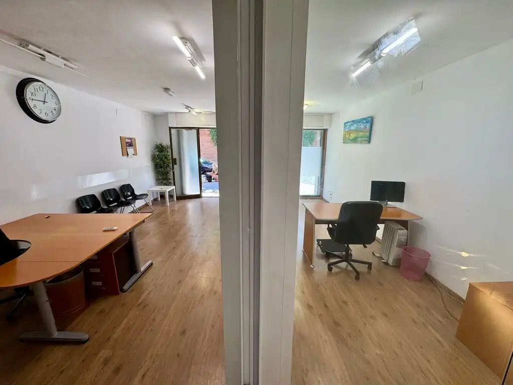 Local comercial en venta en de Josep Sangenís, imagen 2
