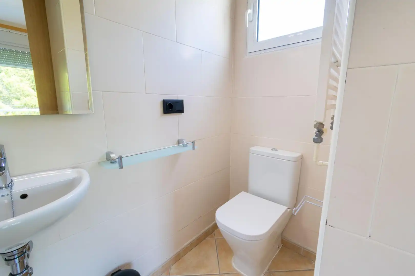 Bany de Casa o xalet en venda en L'Alfàs del Pi amb Aire condicionat, Calefacció i Jardí privat