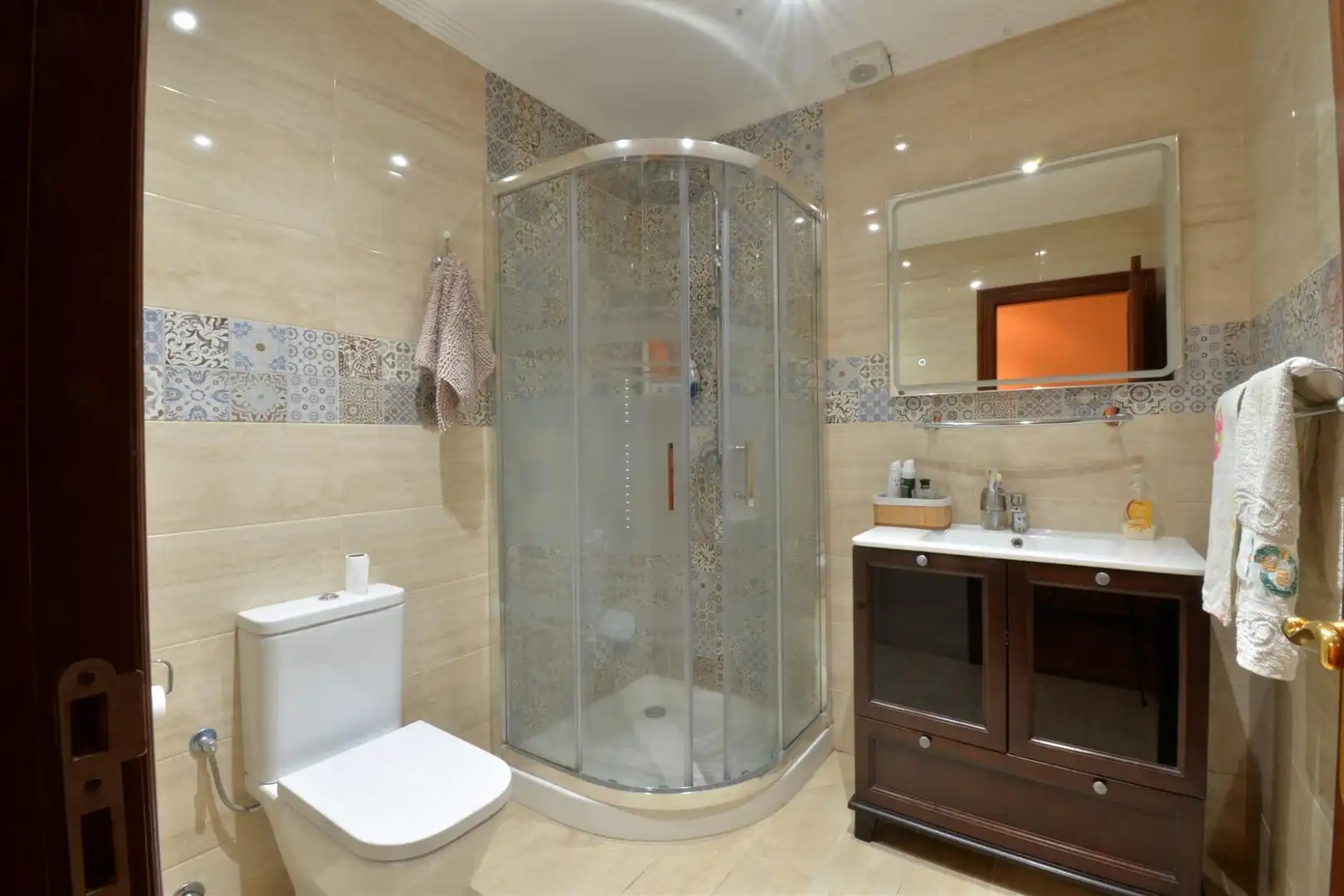 Baño de Casa o chalet en venta en Oviedo  con Calefacción