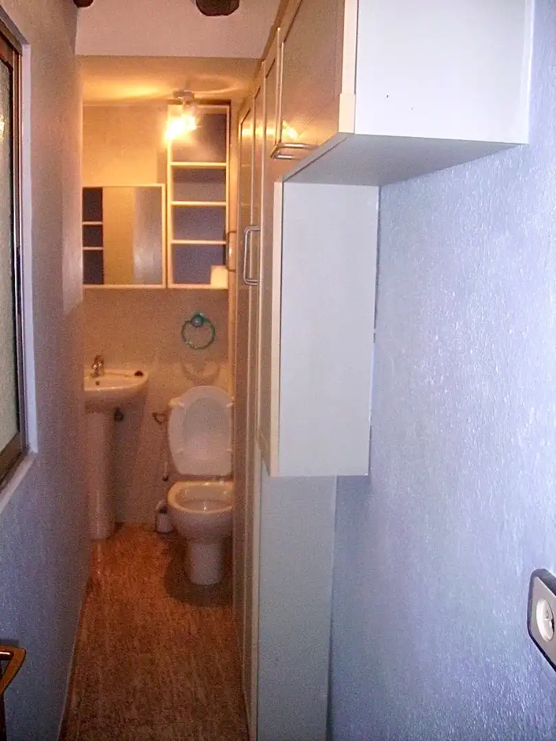 Baño de Piso en venta en Reus con Horno, Lavadora y Balcón