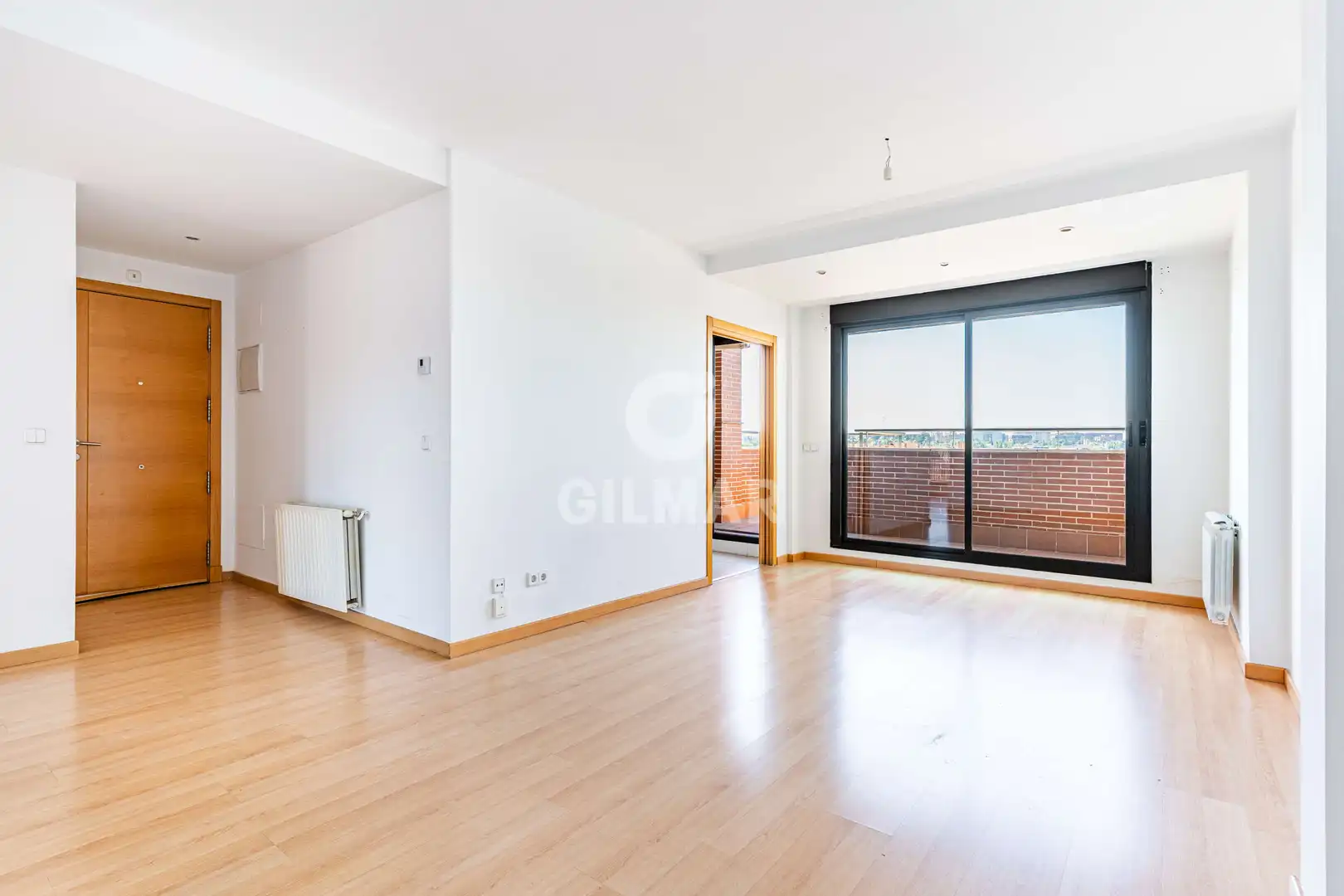 Schlafzimmer von Dachboden zum Verkauf in Madrid mit Heizung, Privatgarten und Abstellraum
