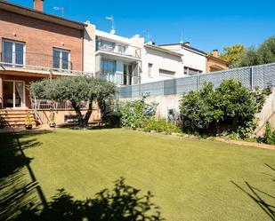 Jardí de Casa adosada en venda en Granollers amb Calefacció, Jardí privat i Terrassa