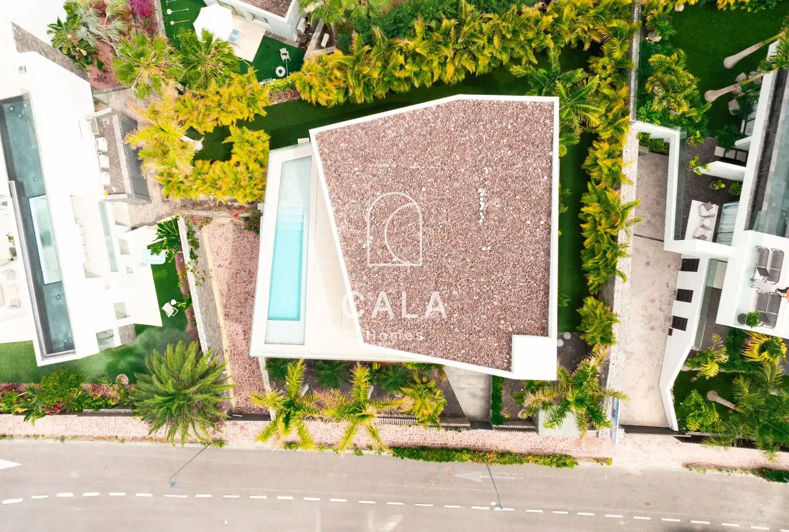 Vista exterior de Casa o xalet en venda en Guía de Isora amb Aire condicionat, Calefacció i Terrassa