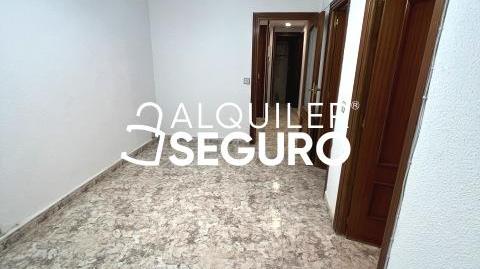 Foto 4 de Pis de lloguer a Santo Angel, Sudeste Industrial, Madrid