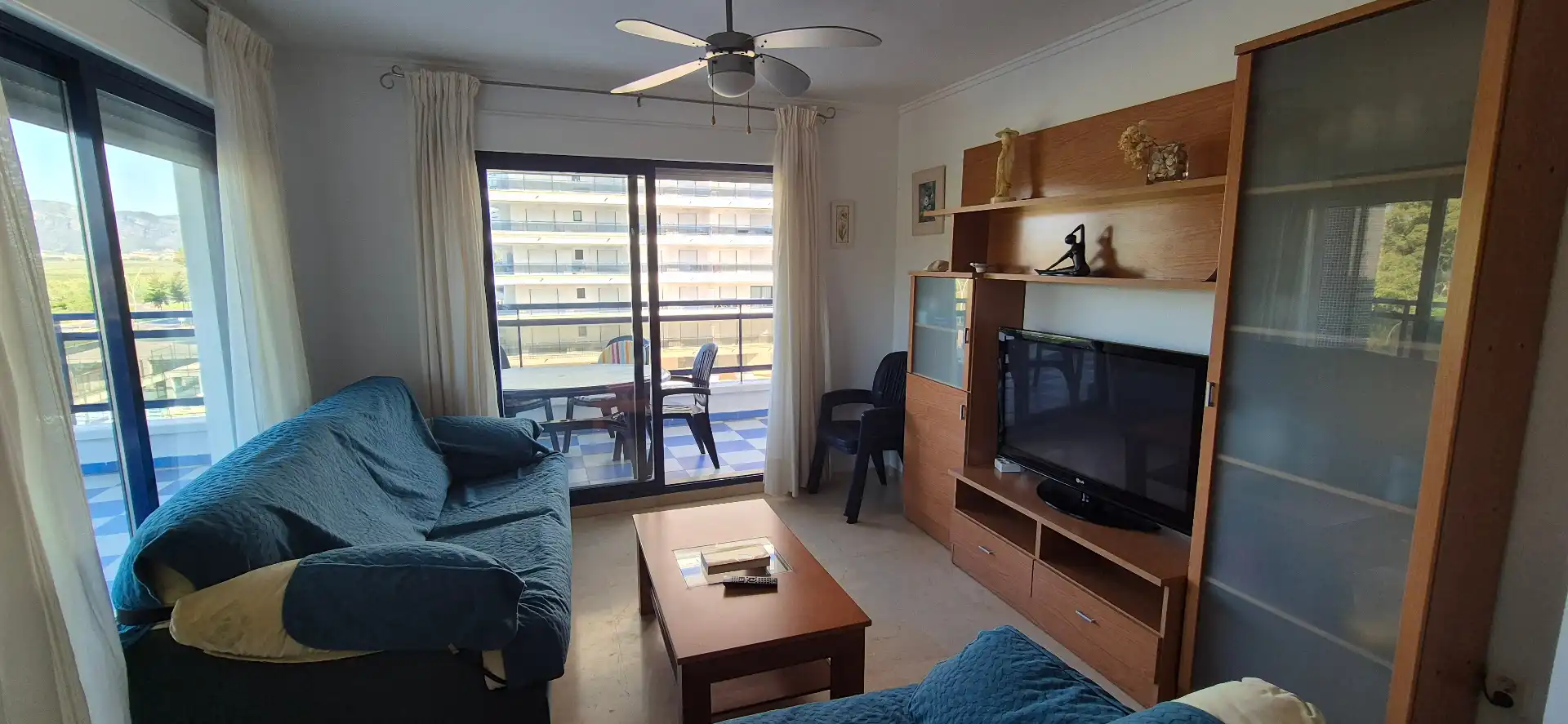 Sala d'estar de Apartament de lloguer en Gandia amb Aire condicionat, Calefacció i Jardí privat