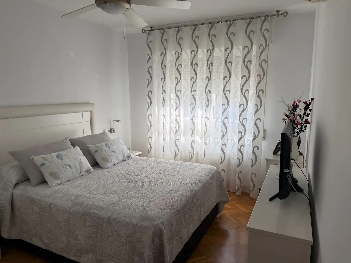 Dormitori de Casa o xalet en venda en Montserrat - Parque Empresarial