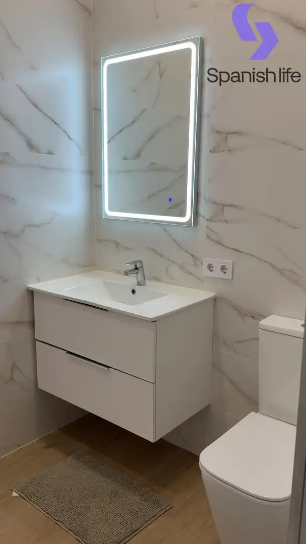 Baño de Apartamento en venta en Benidorm con Amueblado