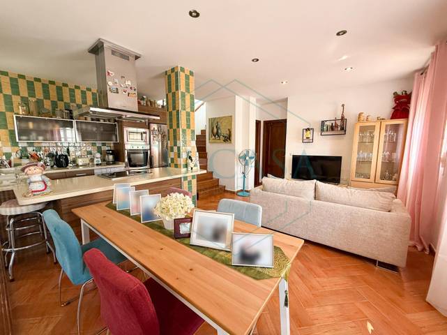 Casa-chalet en Venta en Centro