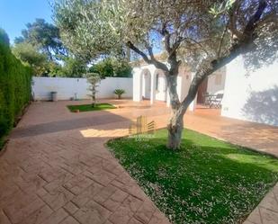 Garden of House or chalet for sale in Alcalá de Guadaira