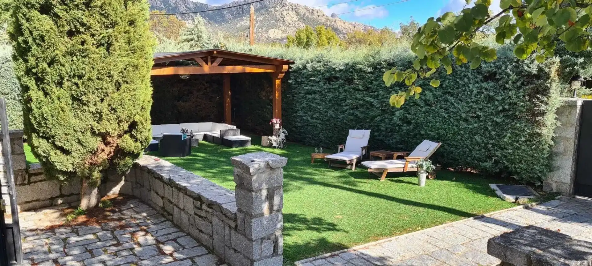 Terrassa de Casa o xalet en venda en Manzanares El Real amb Jardí privat, Terrassa i Traster
