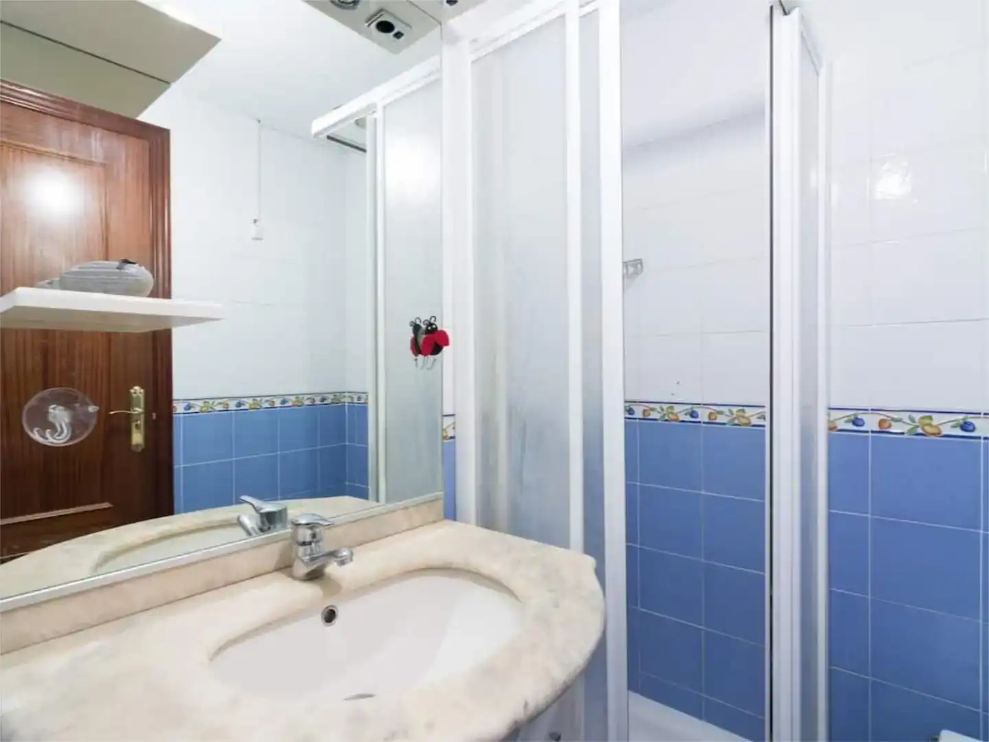 Badezimmer von Dachboden zum Verkauf in Torremolinos mit Klimaanlage, Schwimmbad und Balkon