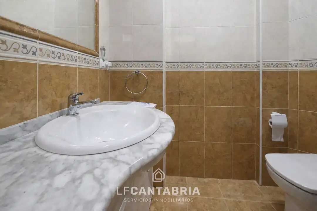 Baño de Piso en venta en Santander