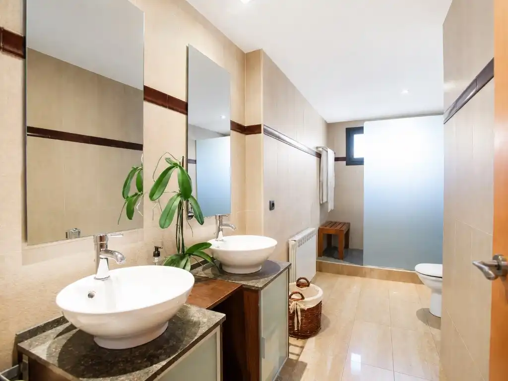Bathroom of Houses for sale in Olèrdola  with Air Conditioner
