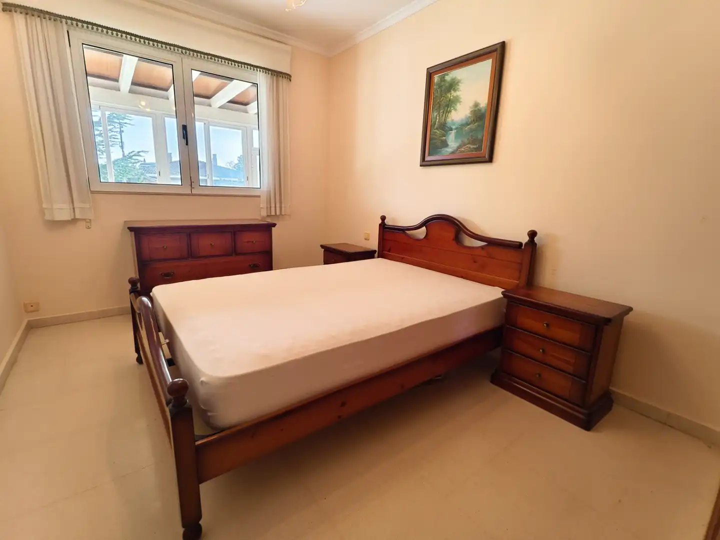 Habitación de Casa o chalet en venta en Grijota con Calefacción, Jardín privado y Piscina